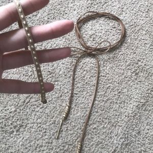 Brown choker necklaces